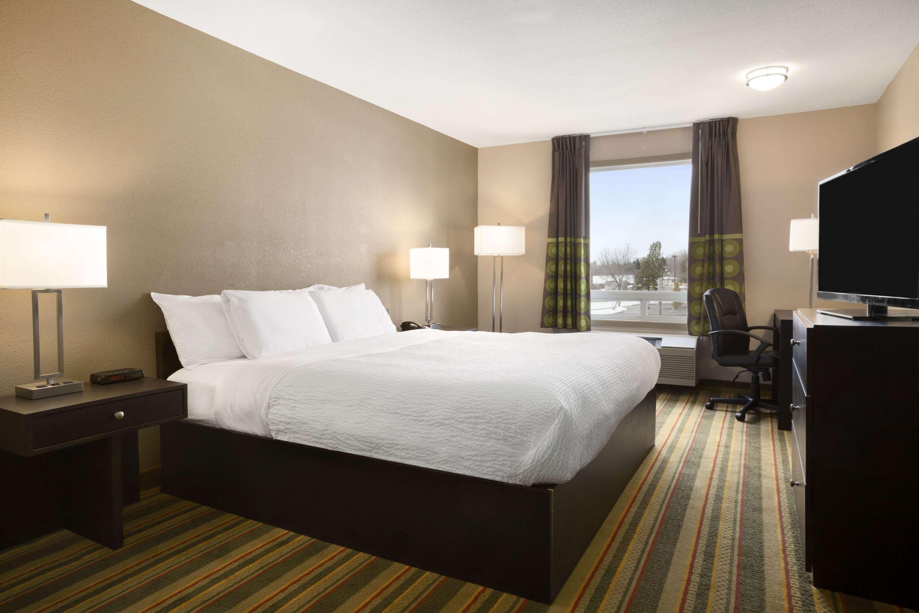 Days Inn By Wyndham Woodstock Kültér fotó